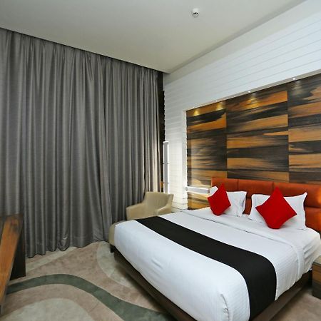 Golden Blossom Imperial Resorts Lucknow Luaran gambar