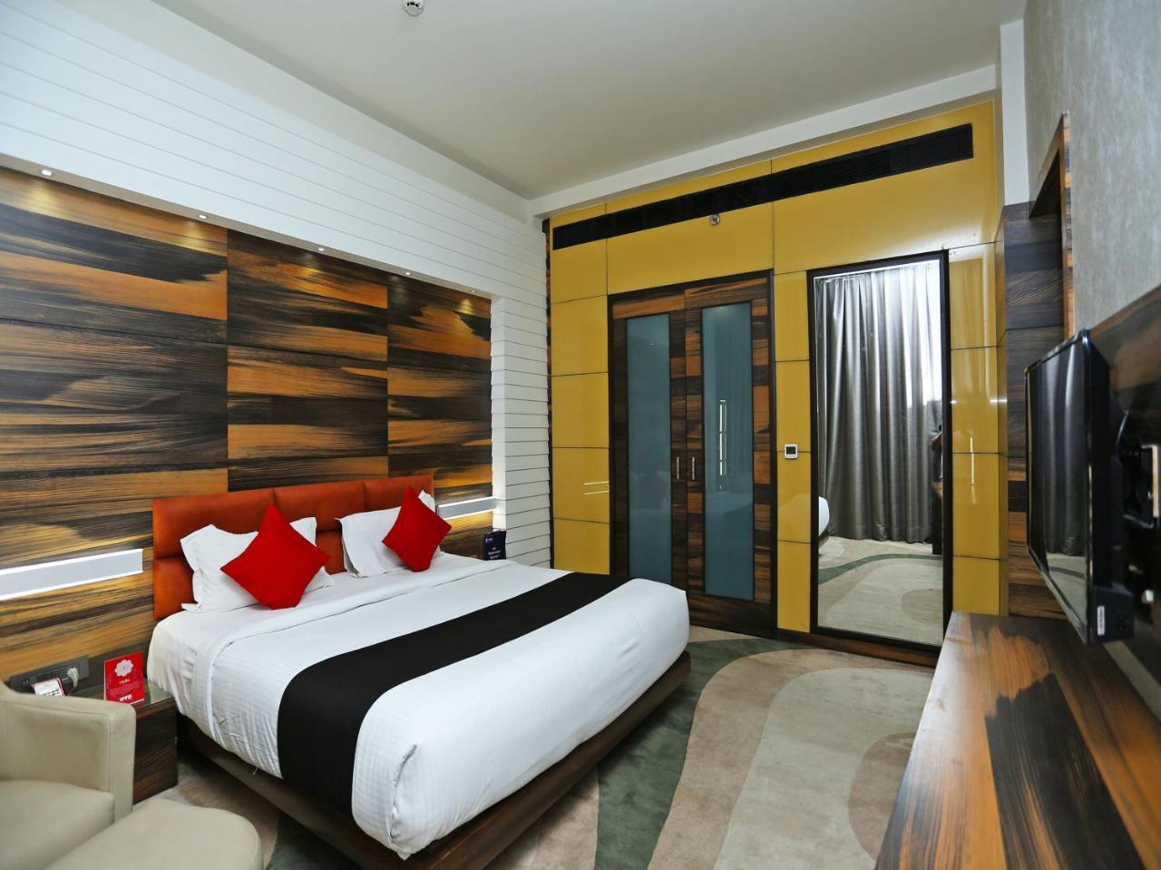 Golden Blossom Imperial Resorts Lucknow Luaran gambar