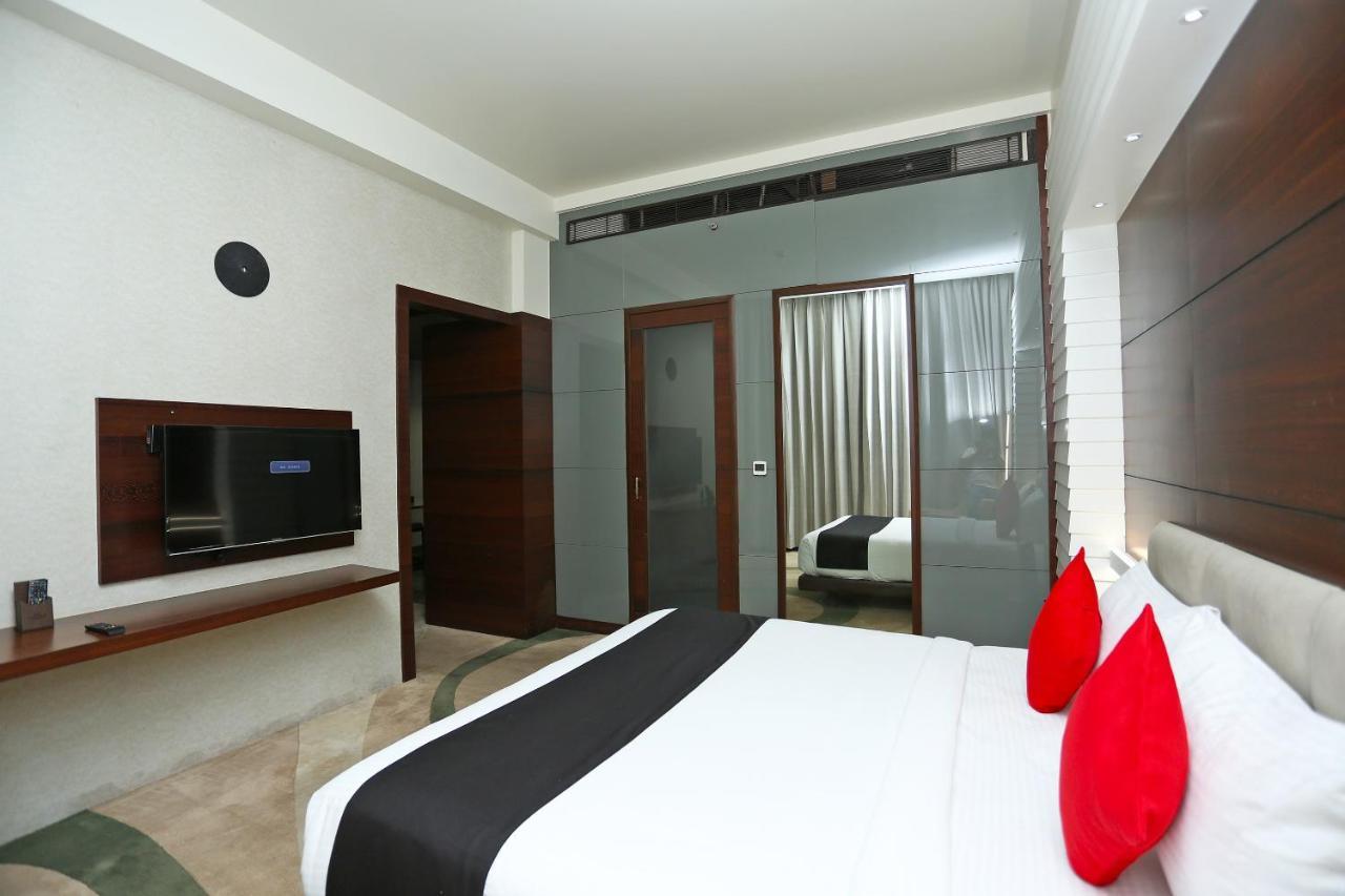 Golden Blossom Imperial Resorts Lucknow Luaran gambar