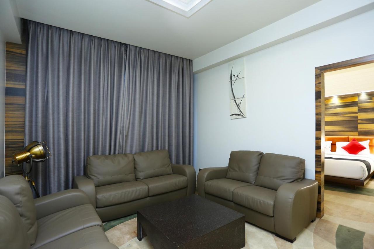 Golden Blossom Imperial Resorts Lucknow Luaran gambar