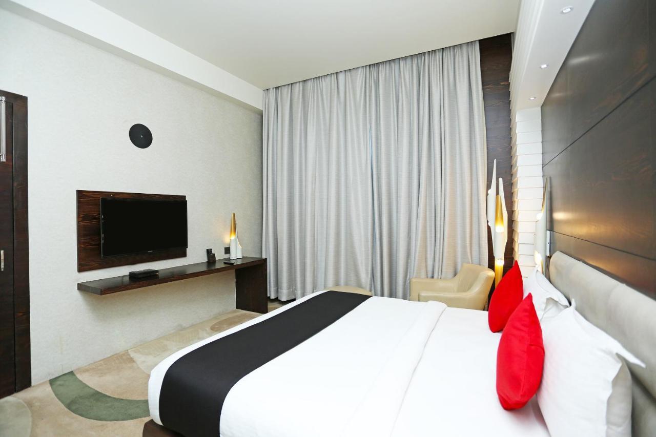 Golden Blossom Imperial Resorts Lucknow Luaran gambar